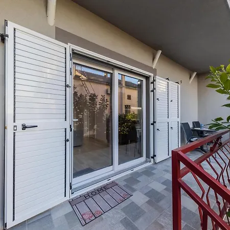 Quiet Comfortable Quo Vadis Апартаменты